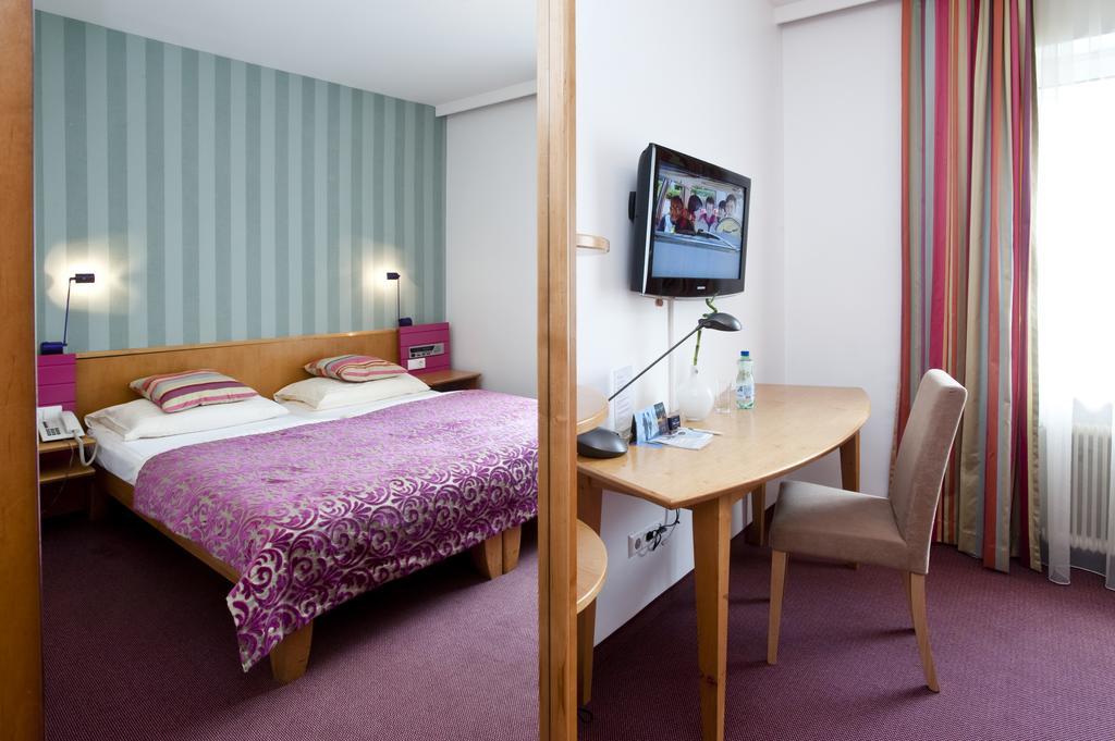 Hotel Geyer Klagenfurt am Woerthersee Luaran gambar