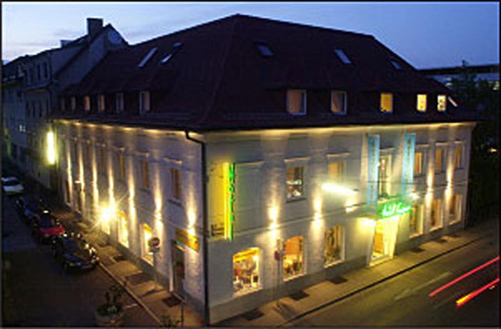 Hotel Geyer Klagenfurt am Woerthersee Luaran gambar