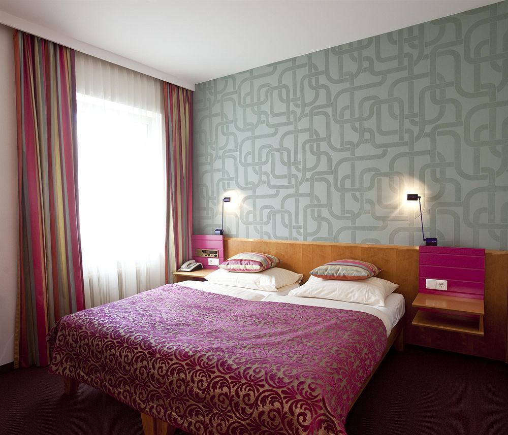 Hotel Geyer Klagenfurt am Woerthersee Luaran gambar