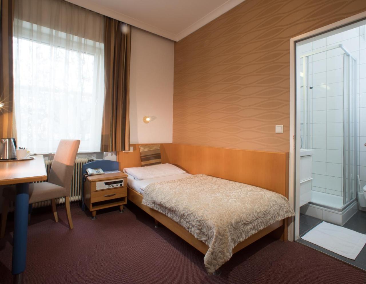 Hotel Geyer Klagenfurt am Woerthersee Luaran gambar