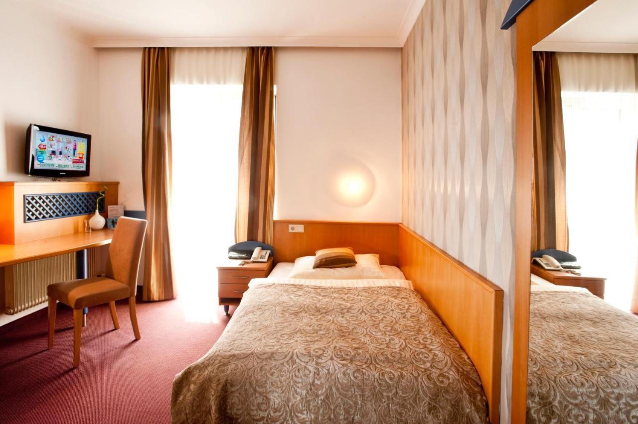 Hotel Geyer Klagenfurt am Woerthersee Luaran gambar